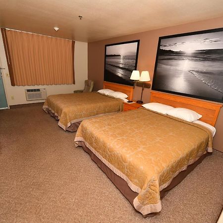 Costa Mesa Inn - Newport Beach Area Екстер'єр фото