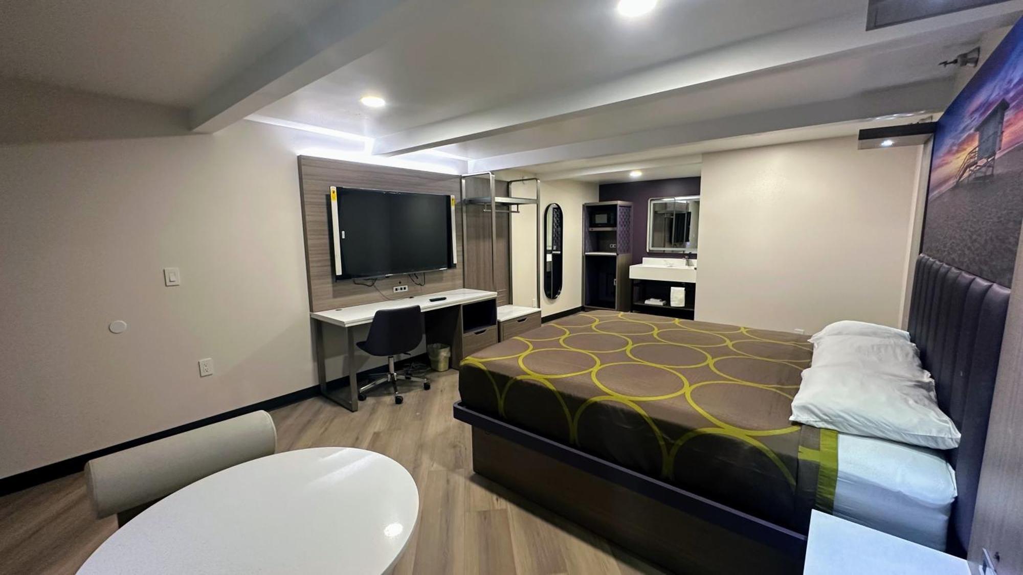 Costa Mesa Inn - Newport Beach Area Екстер'єр фото